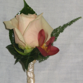 grooms buttonholes